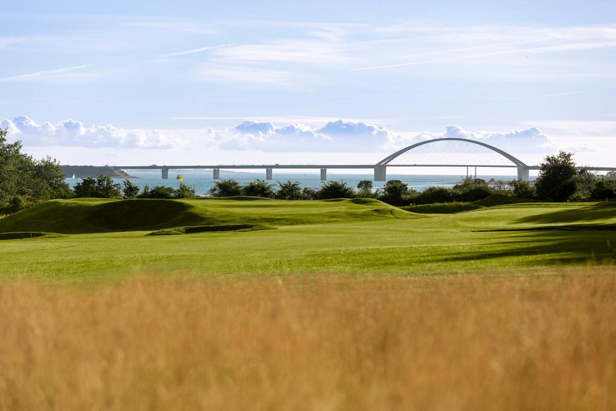 Golf 'N Wave Aktivresort Fehmarn Exterior photo
